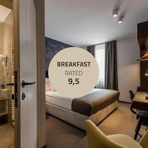 4* Hotel Mrak